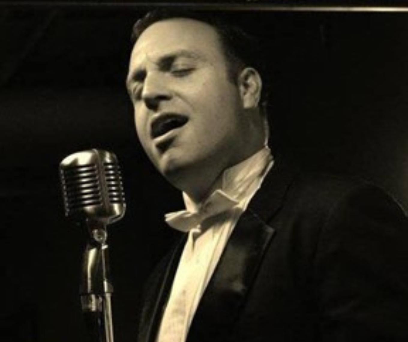 LARRY YOUNG I've Got the World on a Swing Frauenthal Center